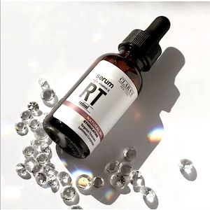 Clara’s New York Stimulating Retinol Facial Serum NWT
